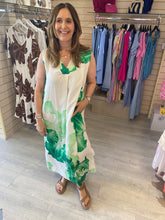 Load image into Gallery viewer, Betty floral maxi dress
