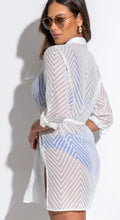 Load image into Gallery viewer, POUR MOI Chevron Stripe Button Through Beach Shirt - White
