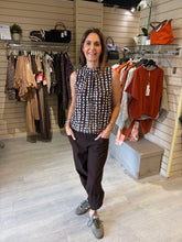 Load image into Gallery viewer, TULIP STRETCH COCOON PANTS - 3 Colours
