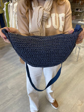 Load image into Gallery viewer, SUMMER RAFFIA CROSSBODY BAG - navy and natural
