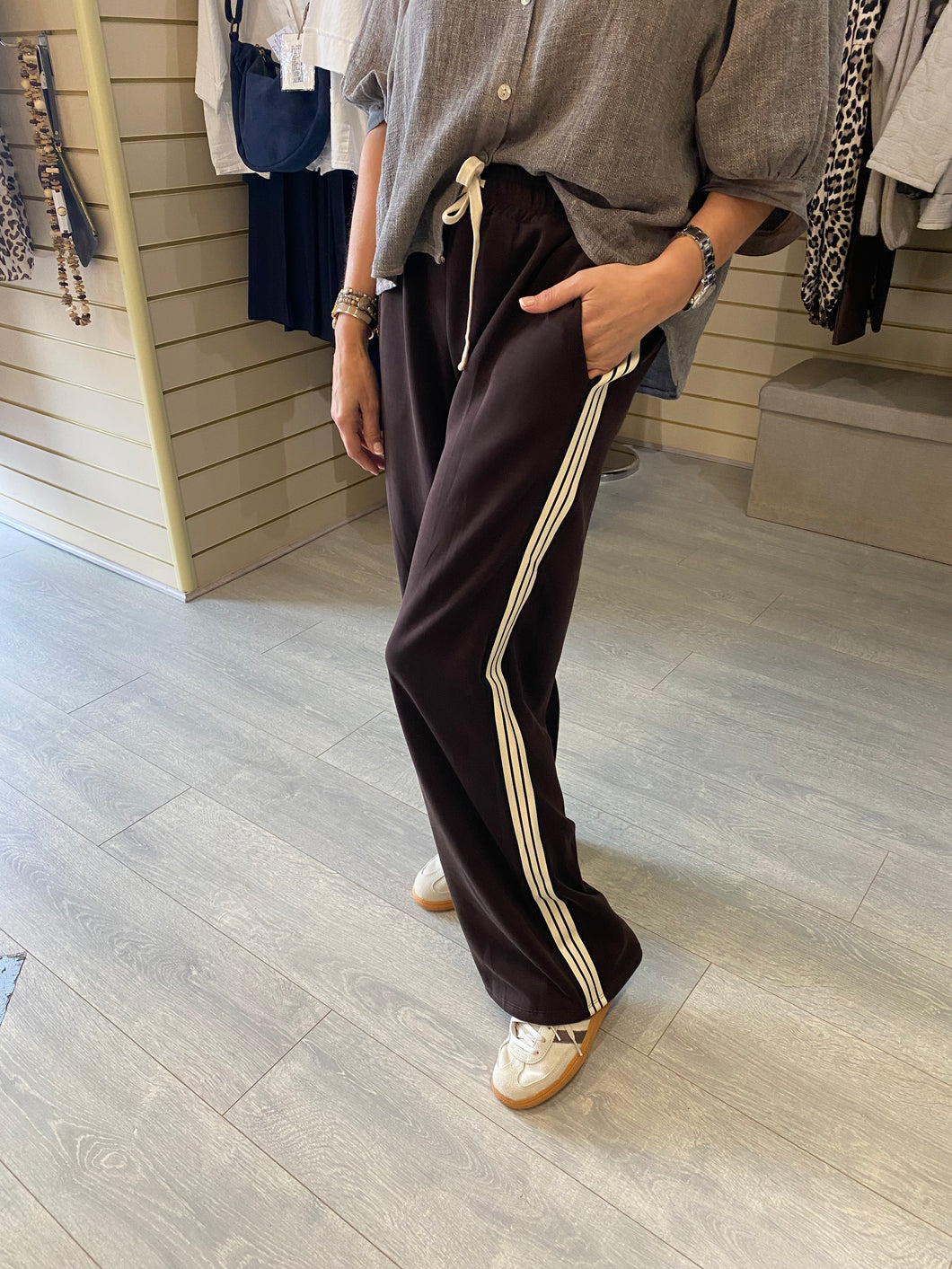 Sporty Stripe Wide Leg Pants -Chocolate