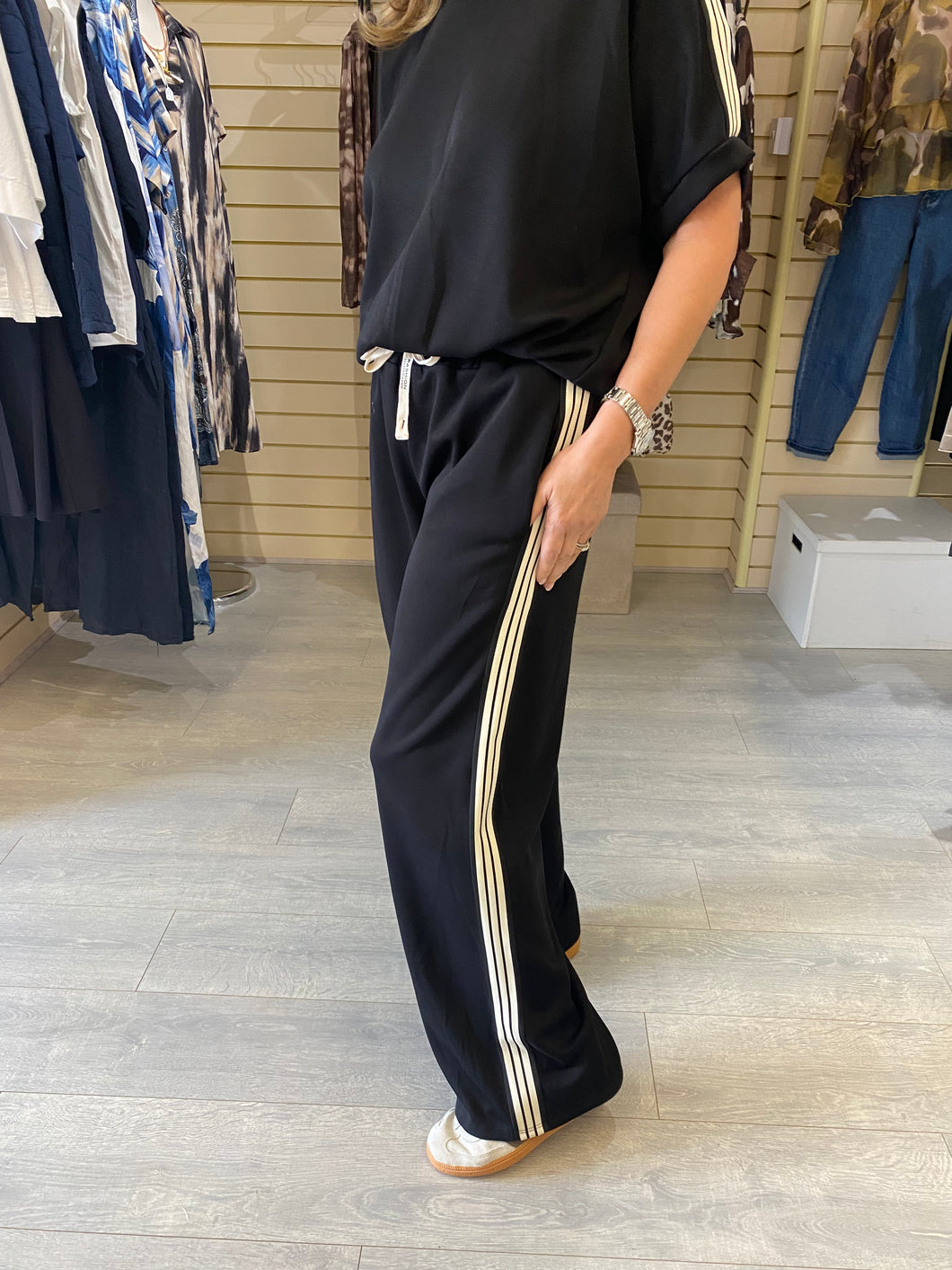 Sporty Stripe Wide Leg Pants -Black