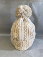 Load image into Gallery viewer, POLLY Pom Pom hat
